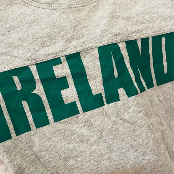 Shirt - Picture 3 of 4